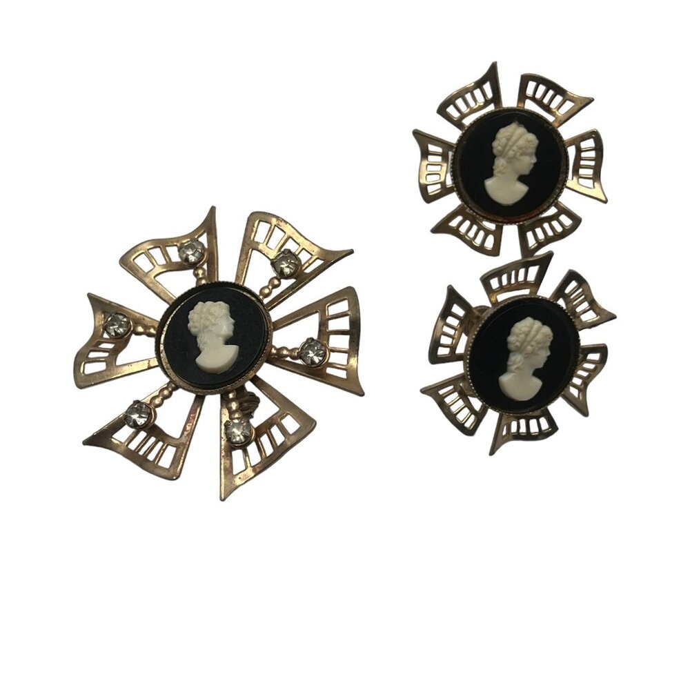 Vintage Cameo Brooch and Earrings Gold Tone Pinwheel Setting Jewelry Set